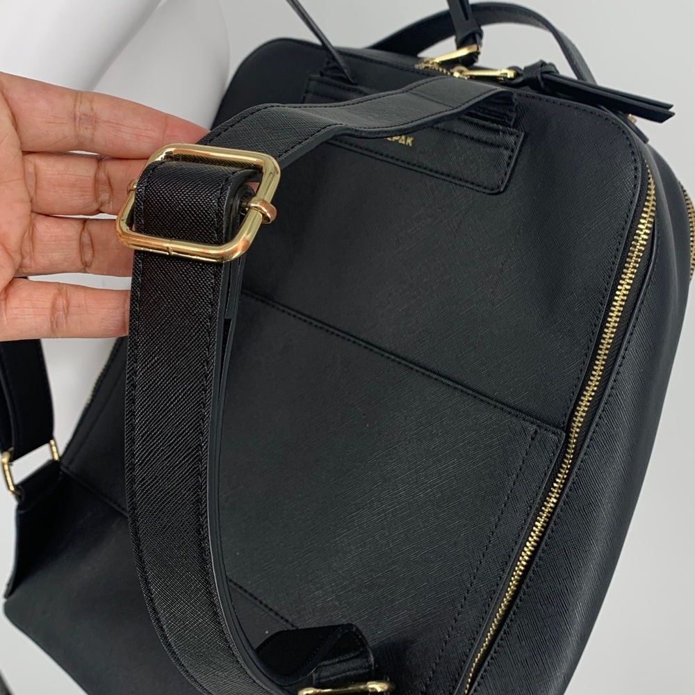 Calpak Black Backpack for Women college school laptop bag used • I love 💕 offers - Picture 9 of 16